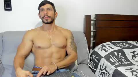 Snapshot of kevin_malone22 chatting on June 11, 2:11 am kevin_malone22 online show from June 11, 2:11 am