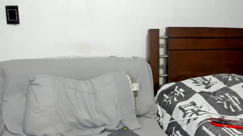 Snapshot of kevin_malone22 chatting on June 14, 3:52 am kevin_malone22 online show from June 14, 3:52 am