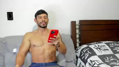 Snapshot of kevin_malone22 chatting on June 15, 10:56 pm kevin_malone22 online show from June 15, 10:56 pm