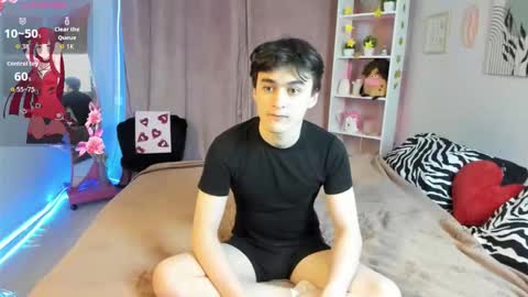 Snapshot of kevinhunter_ chatting on November 14, 6:39 pm kevinhunter_ online show from November 14, 6:39 pm