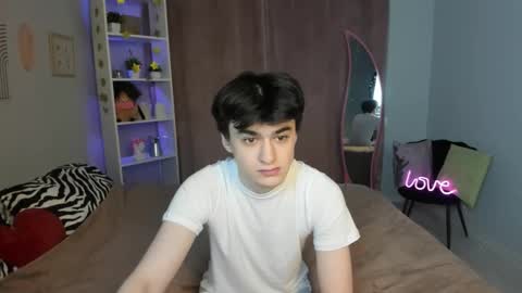 Snapshot of kevinhunter_ chatting on November 20, 3:56 pm kevinhunter_ online show from November 20, 3:56 pm