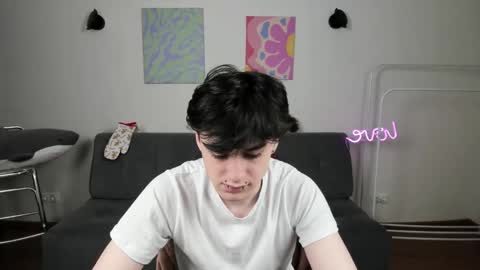 Snapshot of kevinhunter_ chatting on December 2, 3:40 pm kevinhunter_ online show from December 2, 3:40 pm