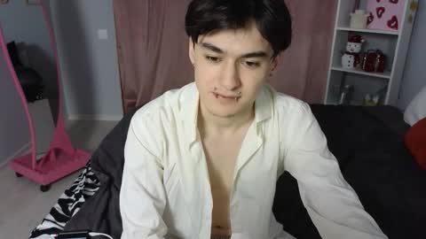 Snapshot of kevinhunter_ chatting on December 17, 6:36 pm kevinhunter_ online show from December 17, 6:36 pm