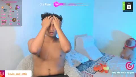 Snapshot of kevinxlvx chatting on January 5, 1:13 am kevin and ottis online show from January 5, 1:13 am