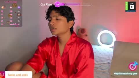 Snapshot of kevinxlvx chatting on January 16, 10:34 pm kevin and ottis online show from January 16, 10:34 pm