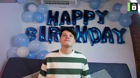 Snapshot of kevinxlvx chatting on September 21, 2:24 am kevin and ottis online show from September 21, 2:24 am