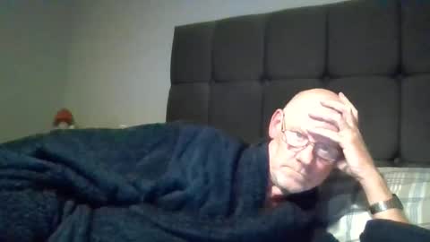 Snapshot of kevlooking4sez chatting on November 1, 1:40 am kevlooking4sez online show from November 1, 1:40 am