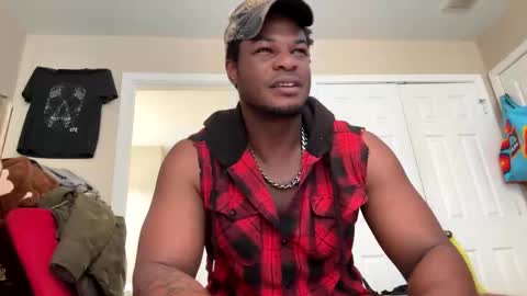 Snapshot of keybumpsog chatting on April 6, 3:46 pm KeYBuMp SOG online show from April 6, 3:46 pm