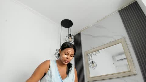 Snapshot of keyla_mejia chatting on May 28, 12:02 pm Keyla online show from May 28, 12:02 pm