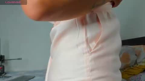Snapshot of keyla_milf chatting on July 31, 9:14 pm Keila Milf online show from July 31, 9:14 pm
