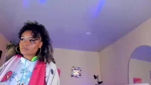 Snapshot of keyla_roberts_ chatting on January 6, 9:52 am Adhara. Help me reach 100 likes online show from January 6, 9:52 am