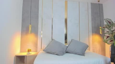 Snapshot of keyla_scott_ chatting on May 13, 9:00 pm keyla_scott_ online show from May 13, 9:00 pm