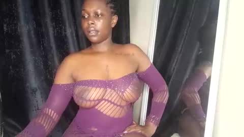 keyla online show from June 8, 7:47 pm