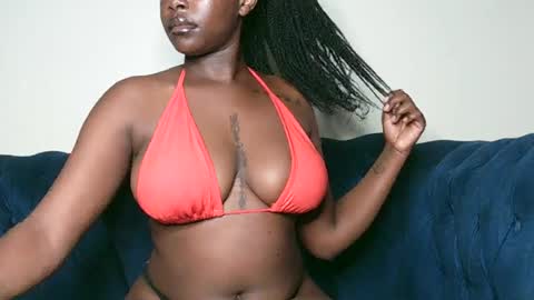 keyla online show from July 5, 9:00 pm