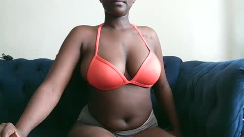keyla online show from July 12, 8:05 am