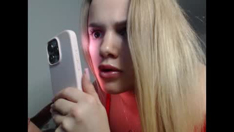 Snapshot of keylabrooks chatting on March 29, 9:15 pm Keyla online show from March 29, 9:15 pm