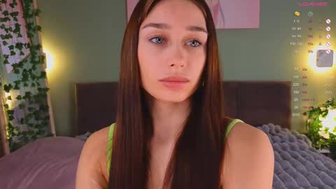 Snapshot of keylalong chatting on February 10, 7:04 am Hi Im Mary Glad to see you in my room PVT is open online show from February 10, 7:04 am