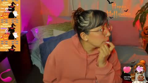 Snapshot of keyt_foxxx chatting on October 23, 4:01 am Danna Sofia online show from October 23, 4:01 am