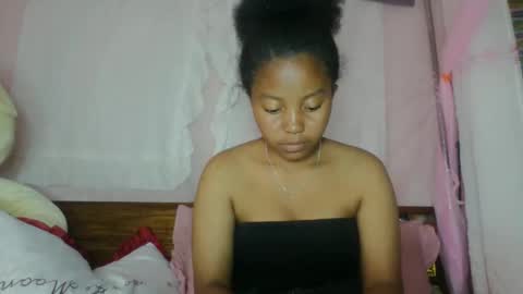 Snapshot of khaissa chatting on April 25, 10:51 am khaissa online show from April 25, 10:51 am