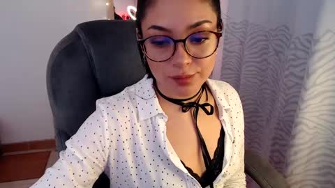 Liss online show from December 14, 1:39 am
