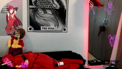 Snapshot of khaleesy13 chatting on January 25, 8:42 am khaleesy online show from January 25, 8:42 am