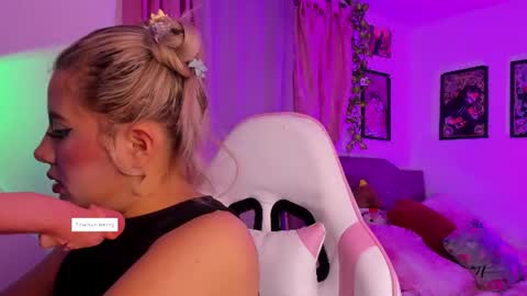Abby online show from July 29, 4:21 am