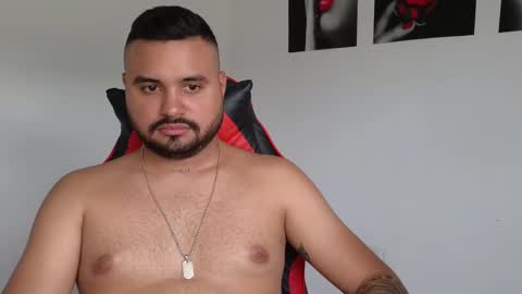 khalid ferrer online show from February 25, 9:02 pm