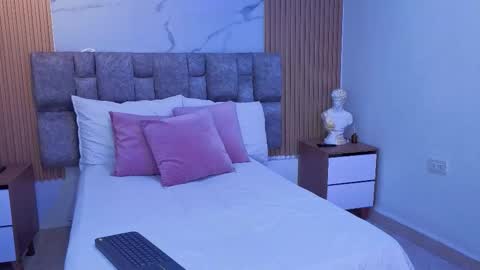 khalifa online show from December 19, 12:17 am