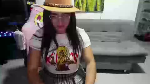 Snapshot of khalifa_gold chatting on March 20, 5:01 am Khalifa Kasumi online show from March 20, 5:01 am