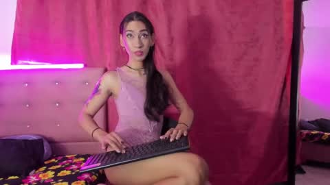 Snapshot of khandyz chatting on September 18, 9:17 pm Khandyz online show from September 18, 9:17 pm