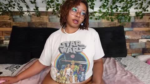 Khaya online show from October 6, 3:42 pm