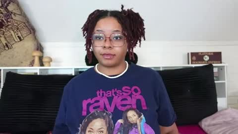 Snapshot of khayaparker chatting on February 18, 3:41 pm Khaya online show from February 18, 3:41 pm