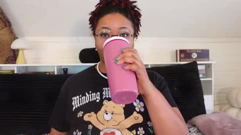 Snapshot of khayaparker chatting on February 26, 3:00 pm Khaya online show from February 26, 3:00 pm