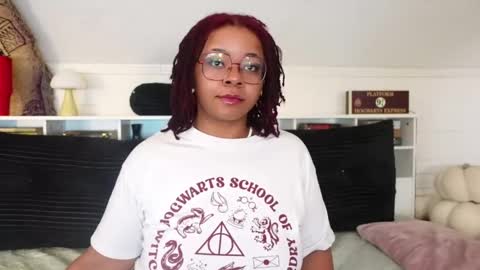 Snapshot of khayaparker chatting on March 3, 5:52 pm Khaya online show from March 3, 5:52 pm