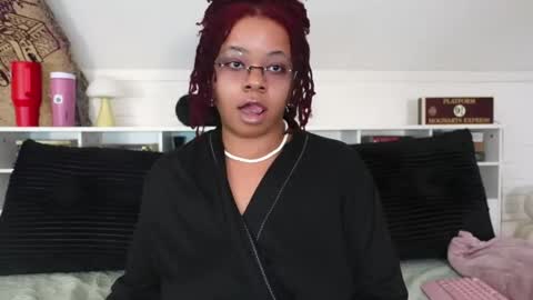 Snapshot of khayaparker chatting on March 6, 1:18 pm Khaya online show from March 6, 1:18 pm