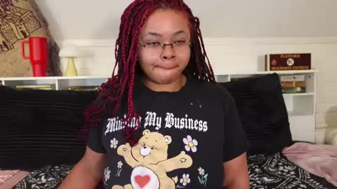 Snapshot of khayaparker chatting on March 18, 8:28 am Khaya online show from March 18, 8:28 am