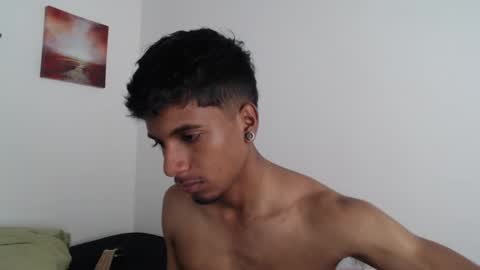 khevinlopezonig online show from December 26, 2:37 pm