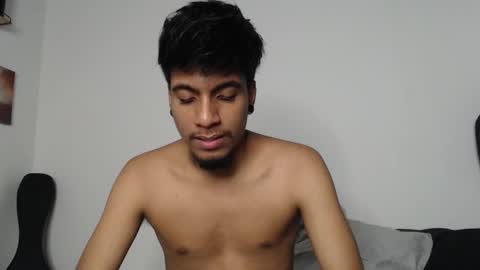 khevinlopezonig online show from September 28, 12:49 am