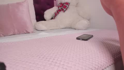 Khloe Cute online show from November 20, 5:45 pm