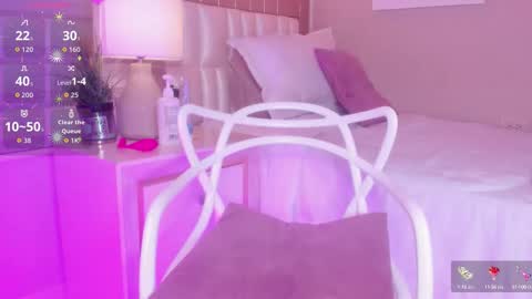 Snapshot of khloe_sweeet chatting on September 27, 11:37 am khloe_sweeet online show from September 27, 11:37 am