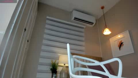 Snapshot of khloe_sweeet chatting on October 11, 11:31 am khloe_sweeet online show from October 11, 11:31 am