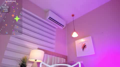 Snapshot of khloe_sweeet chatting on October 23, 11:42 am khloe_sweeet online show from October 23, 11:42 am