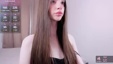 Snapshot of khloeforever chatting on November 28, 9:23 am khloe online show from November 28, 9:23 am