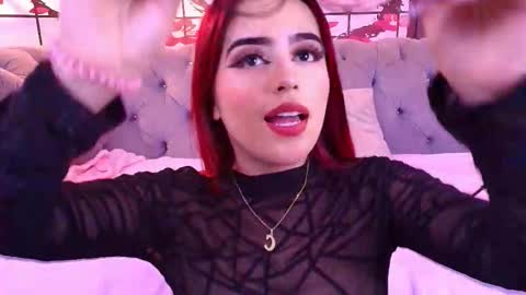 khloejohnson online show from October 4, 9:24 pm