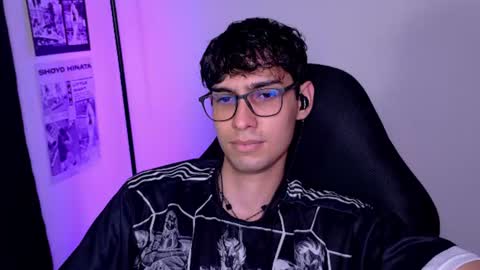 khozler_ online show from July 7, 2:58 am