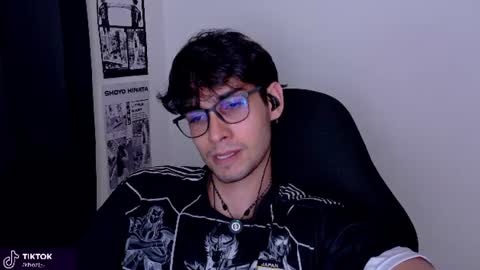 khozler_ online show from August 3, 3:38 am