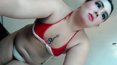 Snapshot of kiacum4u chatting on December 28, 3:15 pm kiacum4u online show from December 28, 3:15 pm