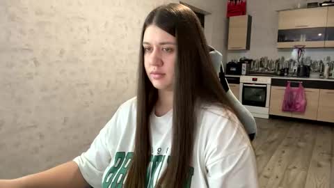 kianna_dior_ online show from December 3, 10:13 am