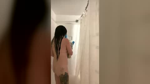 Snapshot of kiannaluv chatting on July 14, 12:33 pm kiannaluv online show from July 14, 12:33 pm