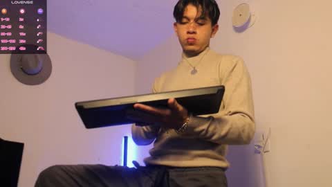 Adrian  Chlloe online show from December 14, 12:27 am